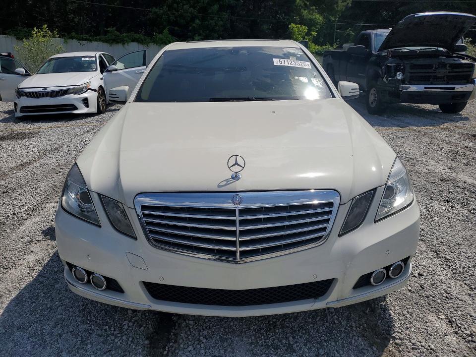Photo 5 from auction – 2011 MERCEDES-BENZ E with VIN WDDHF2EB5BA298622