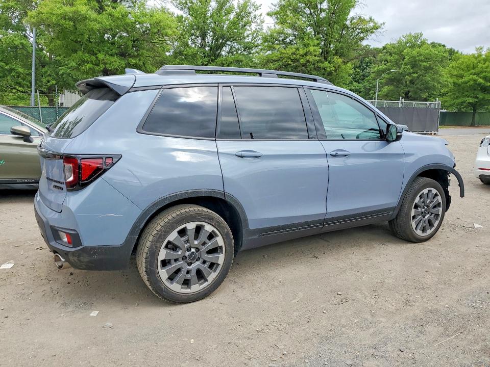 Photo 3 from auction – 2024 HONDA PASSPORT with VIN 5FNYF8H88RB005326