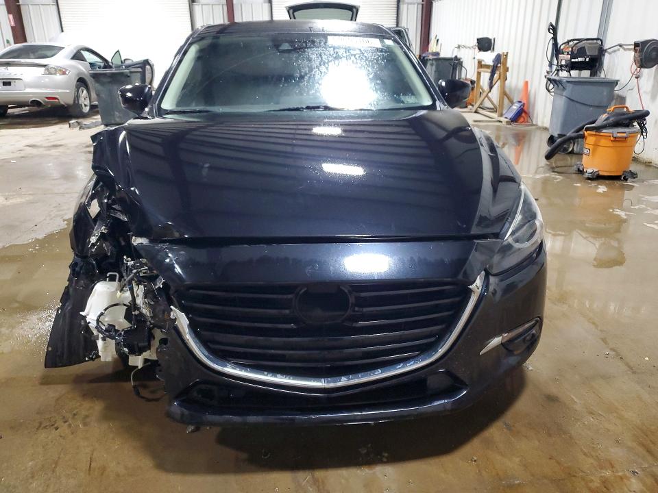 Photo 5 from auction – 2018 MAZDA 3 with VIN 3MZBN1W33JM210931