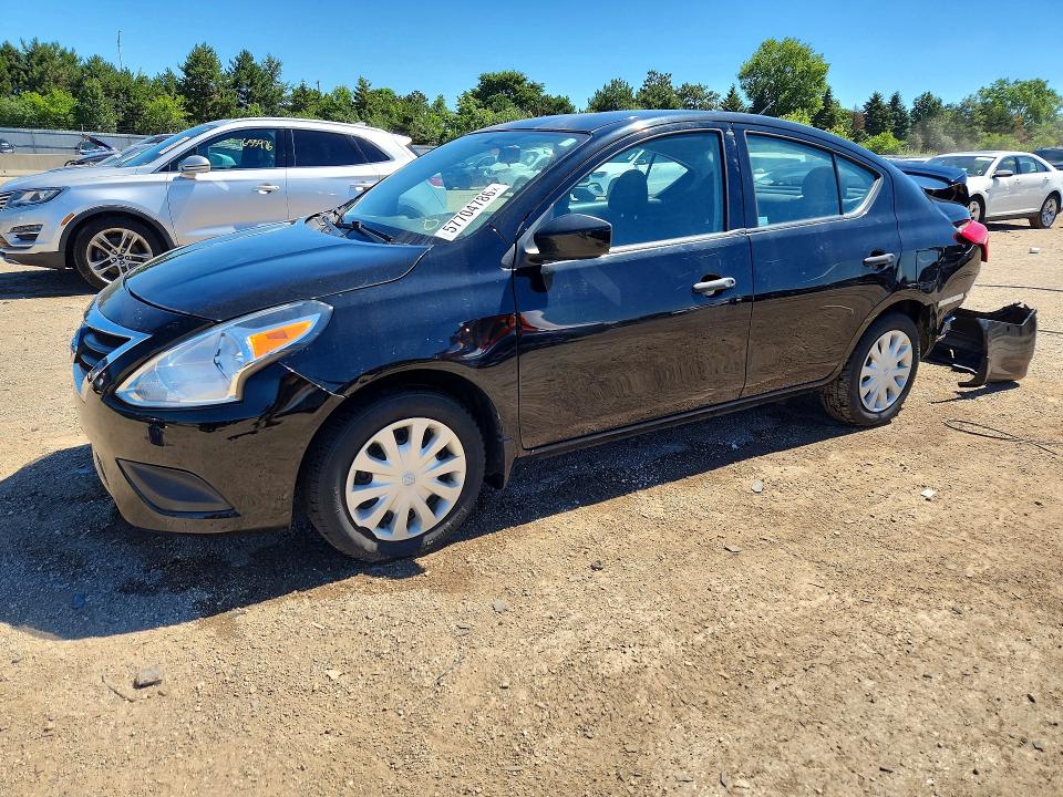 NISSAN VERSA 2019 with VIN 3N1CN7AP5KL807626 - Photo from auction