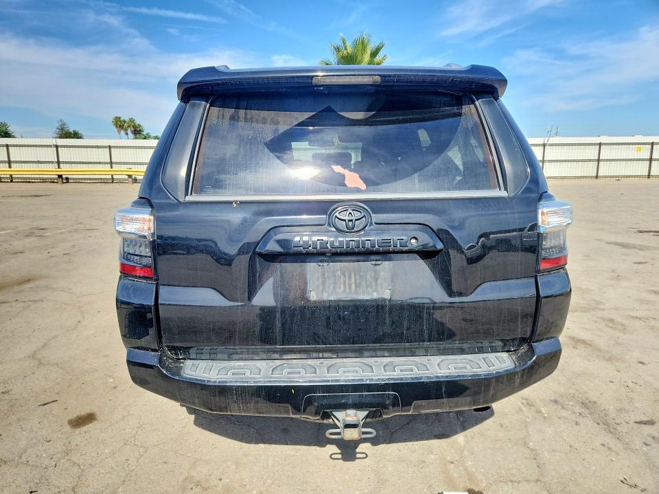 Фото 6 с аукциона – 2016 TOYOTA 4RUNNER с VIN JTEBU5JR2G5325457