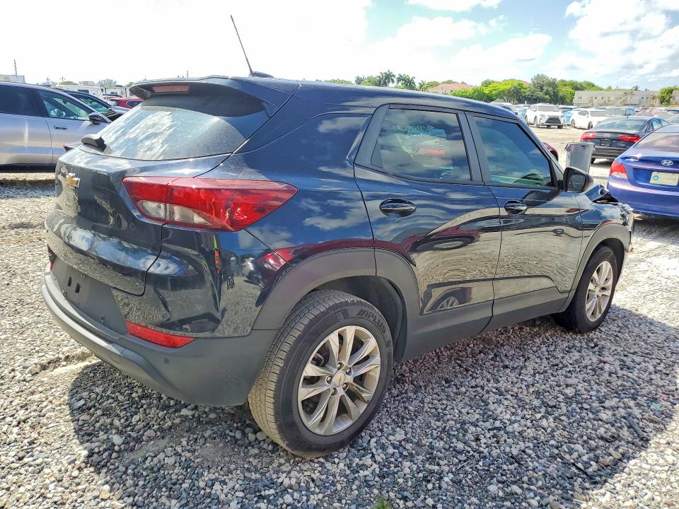 Photo 3 from auction – 2021 CHEVROLET TRAILBLAZER with VIN KL79MMS24MB109070