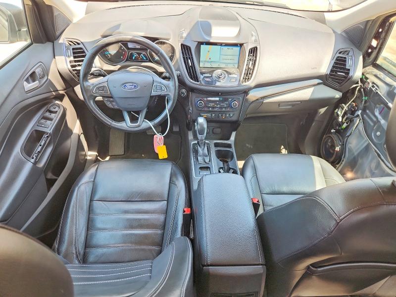 صورة رقم 8 من المزاد - 2019 FORD ESCAPE مع VIN 1FMCU9J90KUB11612