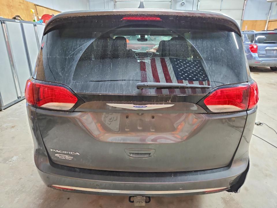 Photo 6 from auction – 2019 CHRYSLER PACIFICA with VIN 2C4RC1FG0KR733506