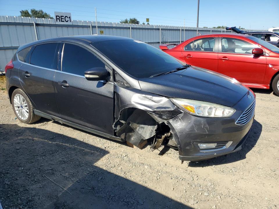 صورة رقم 4 من المزاد - 2017 FORD FOCUS مع VIN 1FADP3N29HL227860
