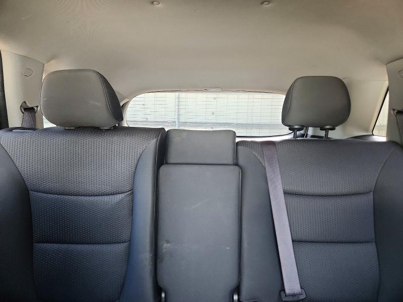 Photo 10 from auction – 2012 KIA SORENTO with VIN 5XYKTCA62CG223501
