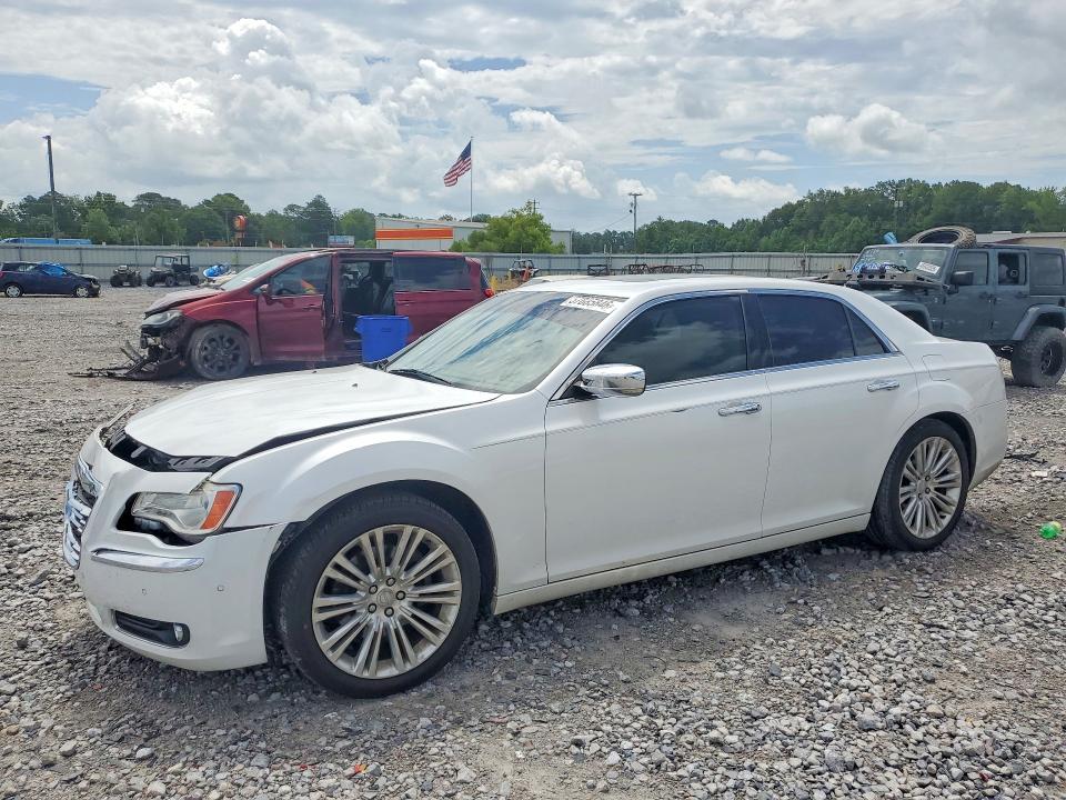 CHRYSLER 300C 2011 with VIN 2C3CA6CT6BH528308 - Photo from auction