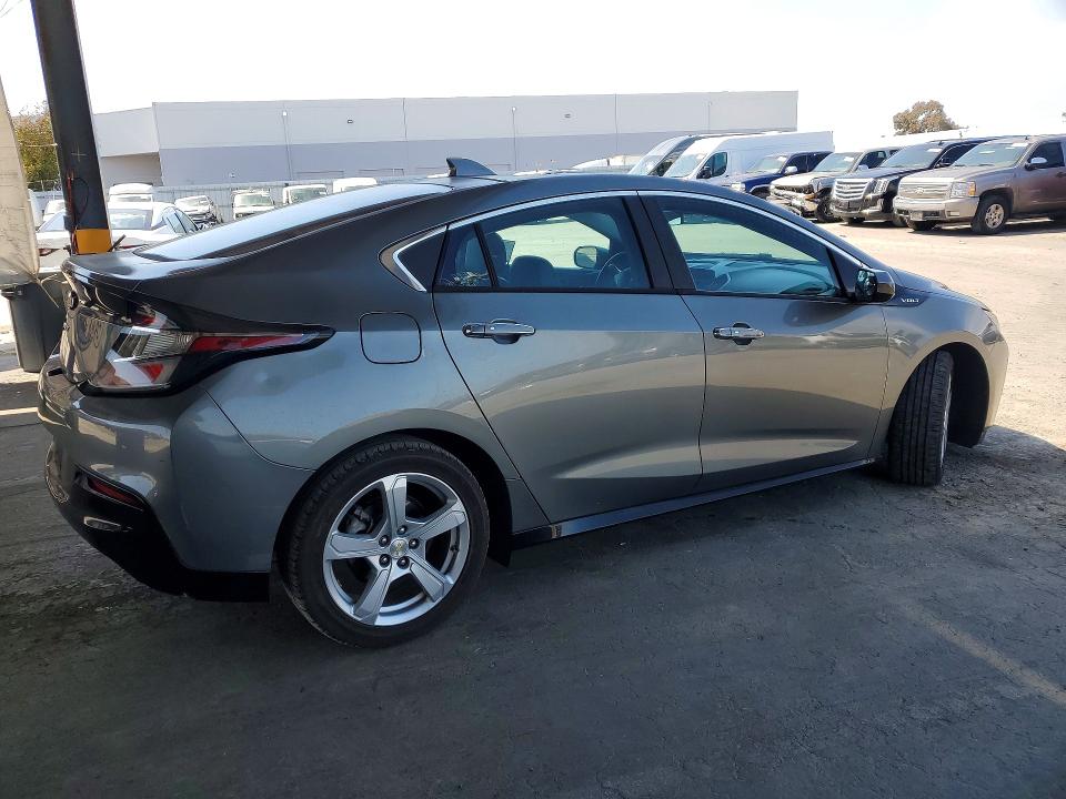 Photo 3 from auction – 2017 CHEVROLET VOLT with VIN 1G1RC6S54HU109259