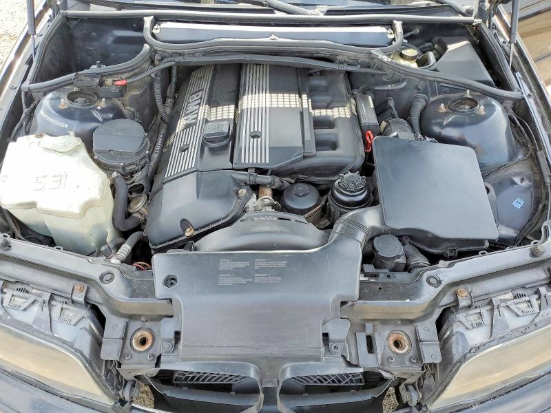 Photo 11 from auction – 2001 BMW 320 with VIN WBAAV13401FT45423