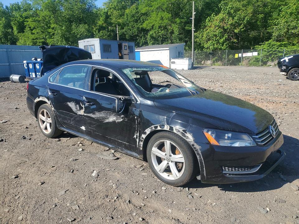 Photo 4 from auction – 2013 VOLKSWAGEN PASSAT with VIN 1VWBP7A32DC093417