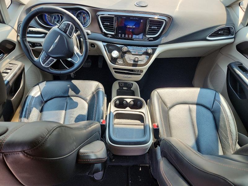 Photo 8 from auction – 2017 CHRYSLER PACIFICA with VIN 2C4RC1BG4HR660042