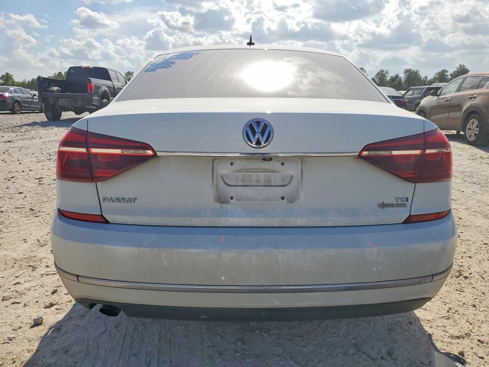 Photo 6 from auction – 2017 VOLKSWAGEN PASSAT with VIN 1VWAT7A33HC085632