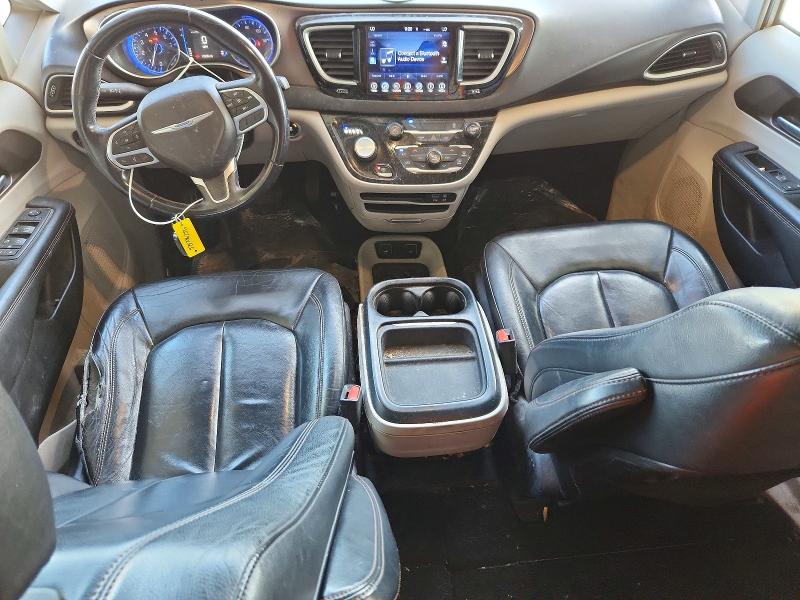Photo 8 from auction – 2017 CHRYSLER PACIFICA with VIN 2C4RC1BG1HR535399