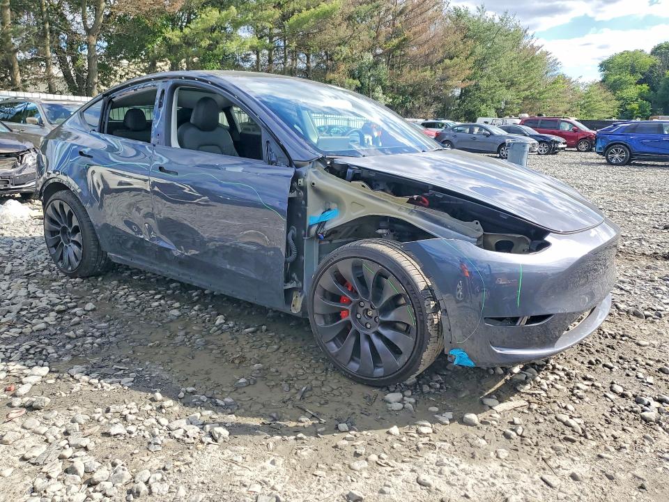 Photo 4 from auction – 2023 TESLA MODEL Y with VIN 7SAYGDEF4PF796799