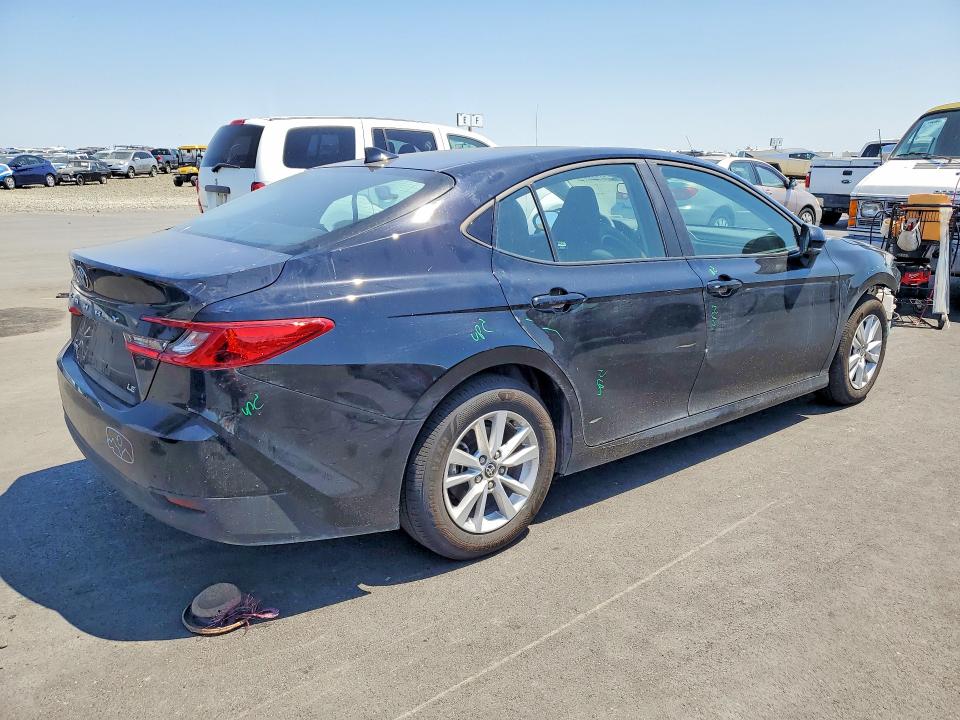 Photo 3 from auction – 2025 TOYOTA CAMRY with VIN 4T1DAACK2SU073394