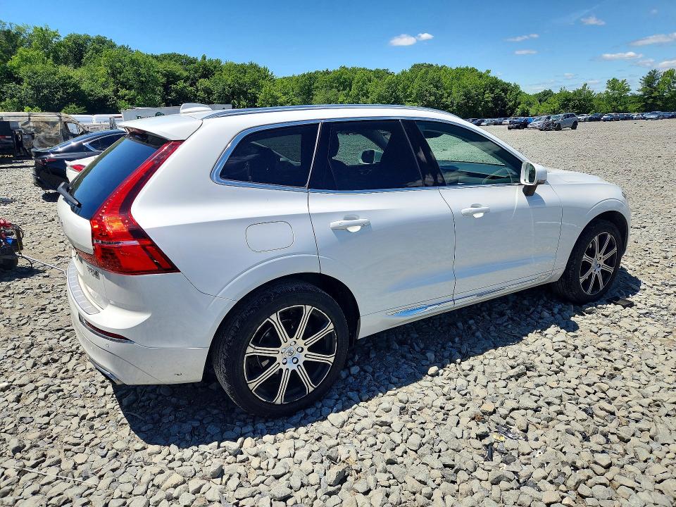 Photo 3 from auction – 2020 VOLVO XC60 with VIN YV4102RL6L1459025
