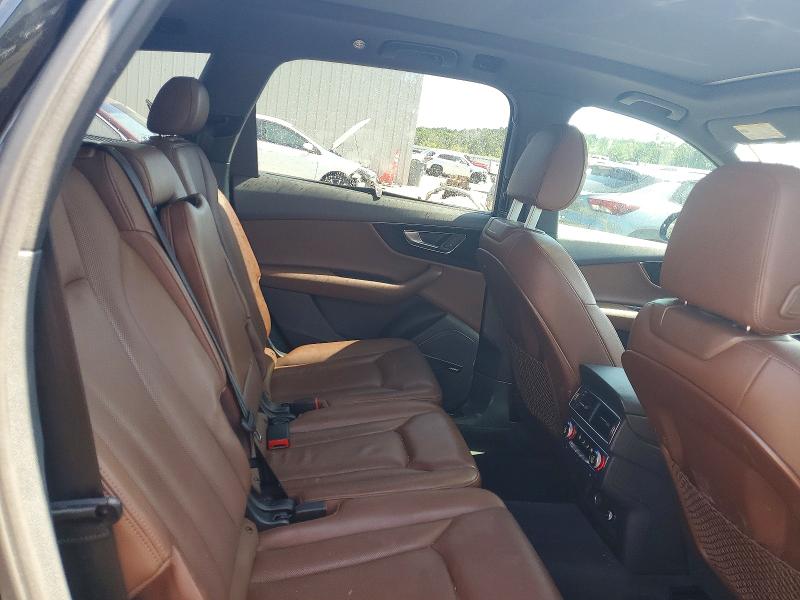 Photo 11 from auction – 2019 AUDI Q7 with VIN WA1VAAF70KD011888
