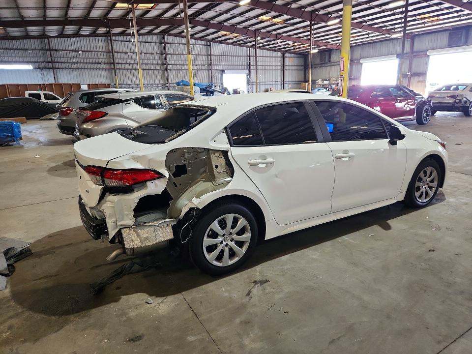Photo 3 from auction – 2018 TOYOTA COROLLA with VIN 5YFB4MDE1SP272320
