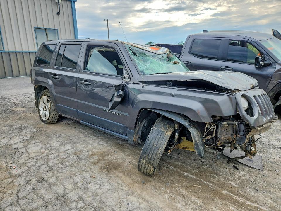 Photo 4 from auction – 2016 JEEP PATRIOT with VIN 1C4NJPFAXGD612902