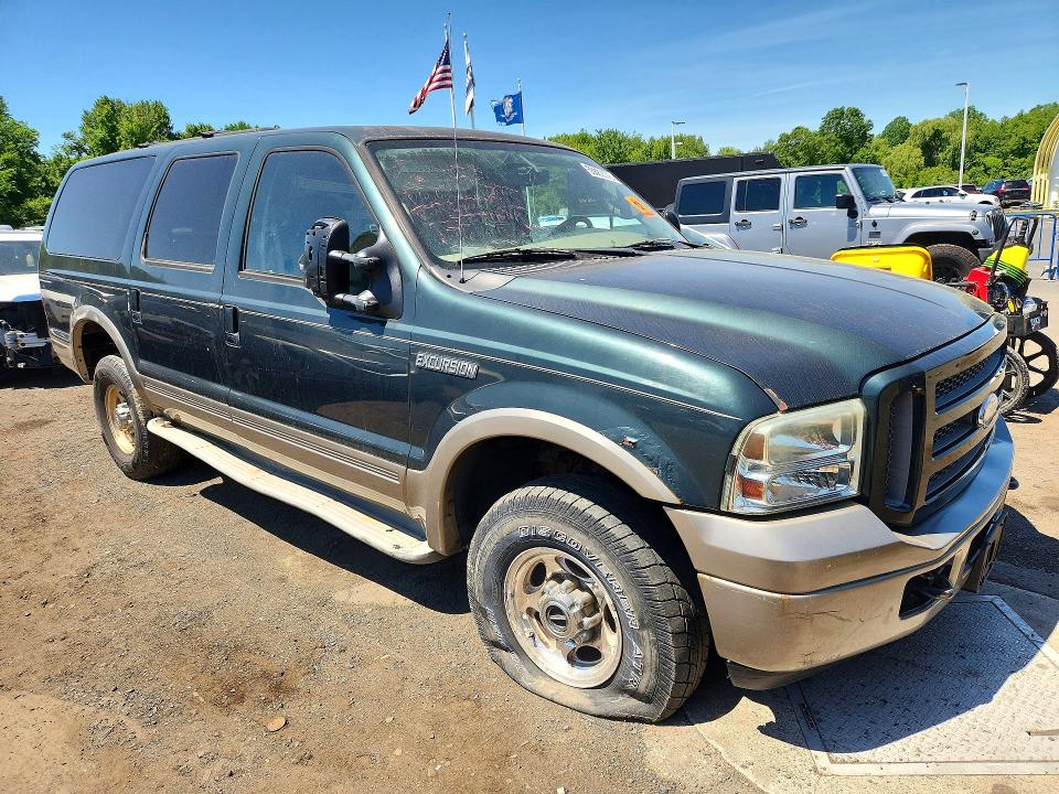 Zdjęcie 4 z aukcji – 2005 FORD EXCURSION z VIN 1FMNU45S35EC42315