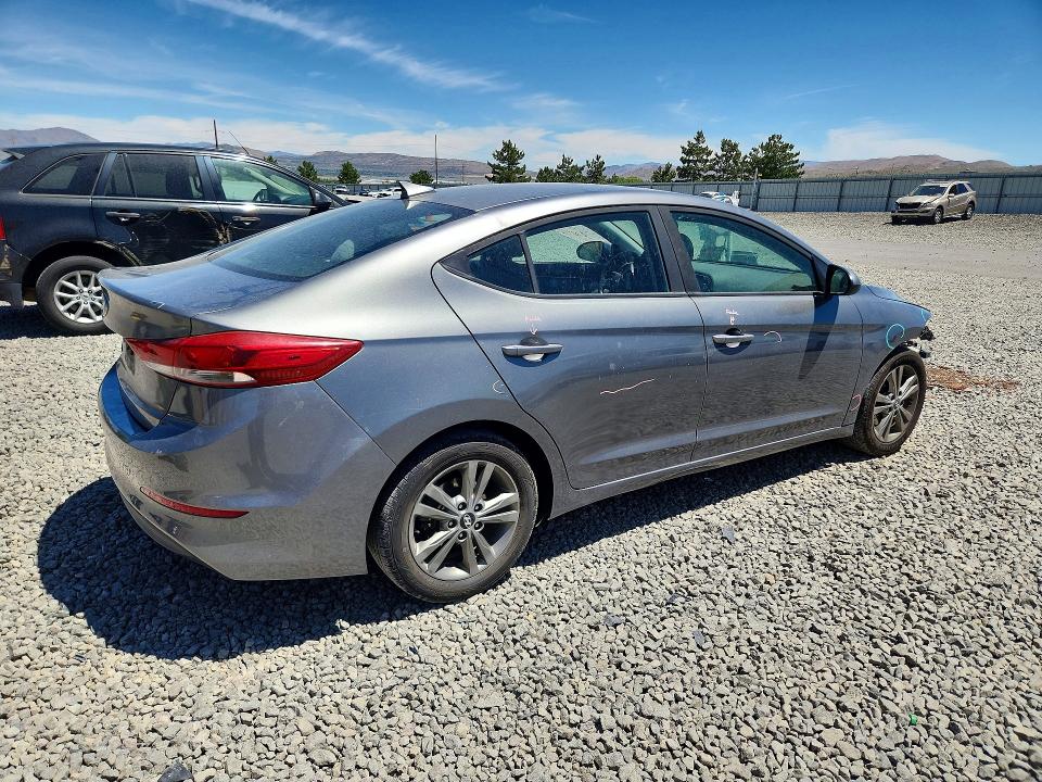 Photo 3 from auction – 2018 HYUNDAI ELANTRA with VIN 5NPD84LF5JH239727