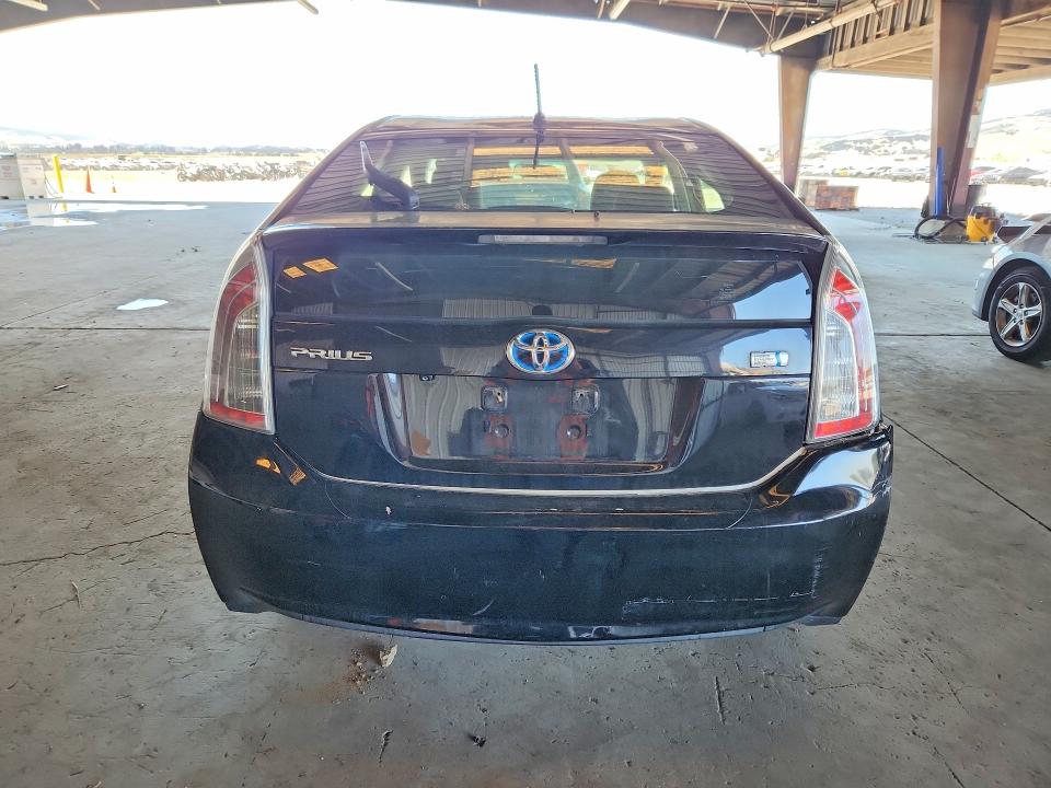 Photo 6 from auction – 2015 TOYOTA PRIUS with VIN JTDKN3DU0F0423422