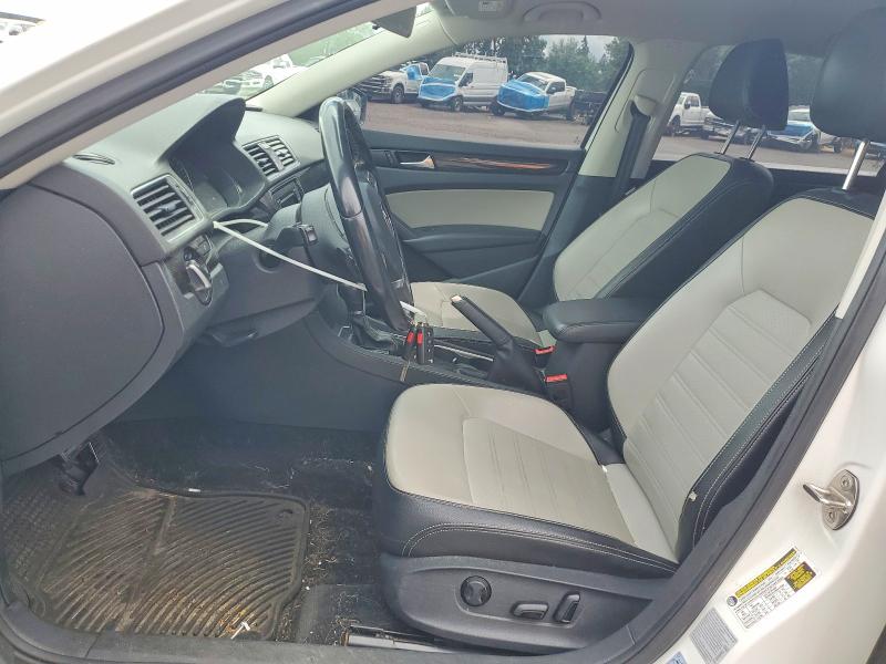 Photo 7 from auction – 2015 VOLKSWAGEN PASSAT with VIN 1VWBT7A38FC046472