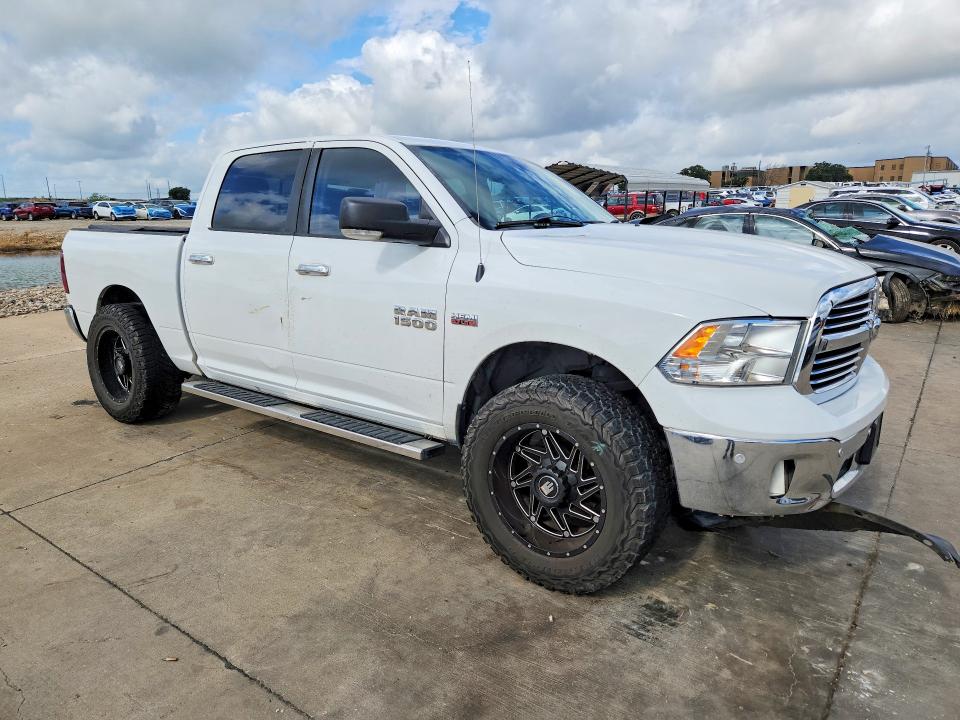 Photo 4 from auction – 2015 RAM 1500 with VIN 1C6RR7LT6FS717664