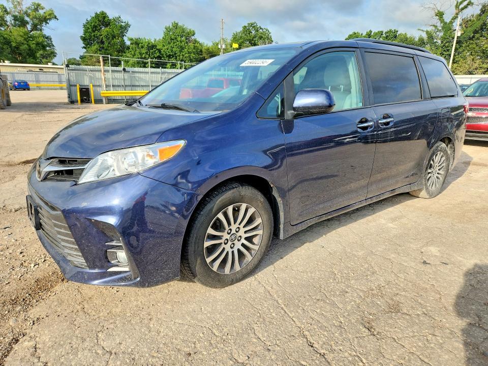 2018 TOYOTA SIENNA - Търг №59002296