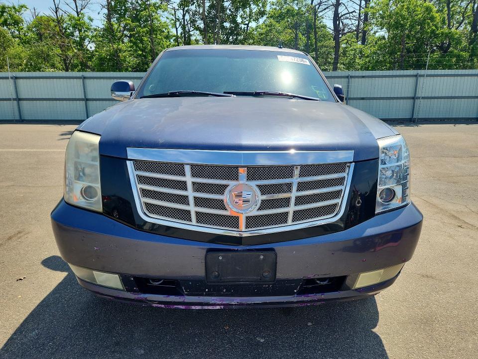 Photo 5 from auction – 2007 CADILLAC ESCALADE with VIN 1GYFK63847R118240