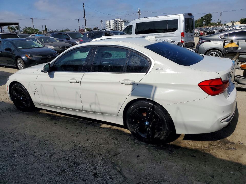Photo 2 from auction – 2017 BMW 330E with VIN WBA8E1C32HA159282