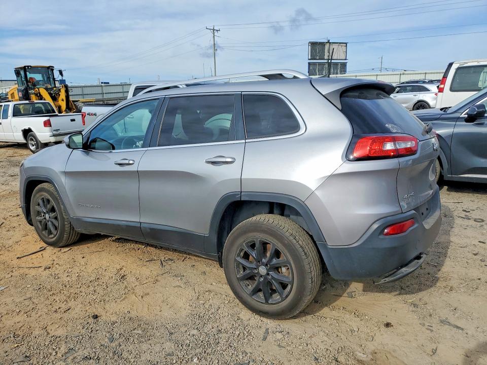 Photo 2 from auction – 2017 JEEP CHEEROKEE with VIN 1C4PJMCB4HW505693