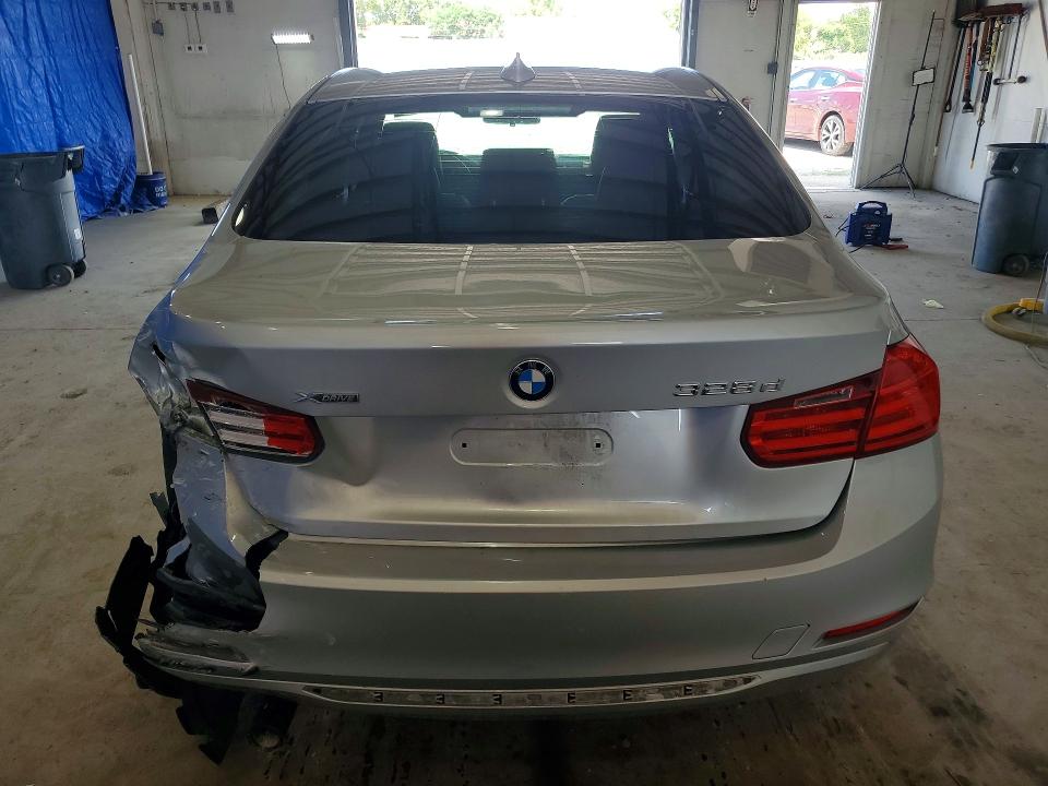 Photo 6 from auction – 2014 BMW 328 with VIN WBA3D5C55EKX95030