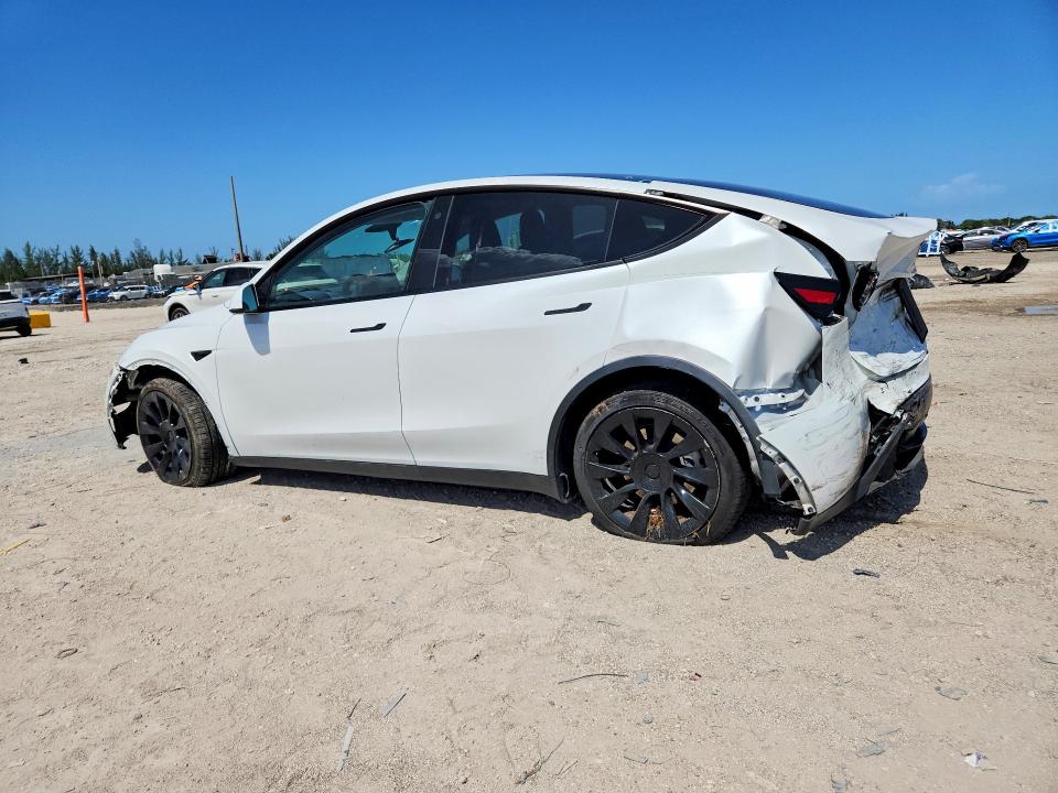 Photo 2 from auction – 2023 TESLA MODEL Y with VIN 7SAYGAEE8PF672346