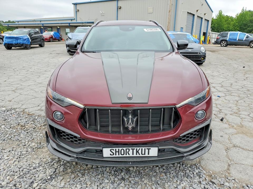 Photo 5 from auction – 2017 MASERATI LEVANTE with VIN ZN661YUS2HX253596