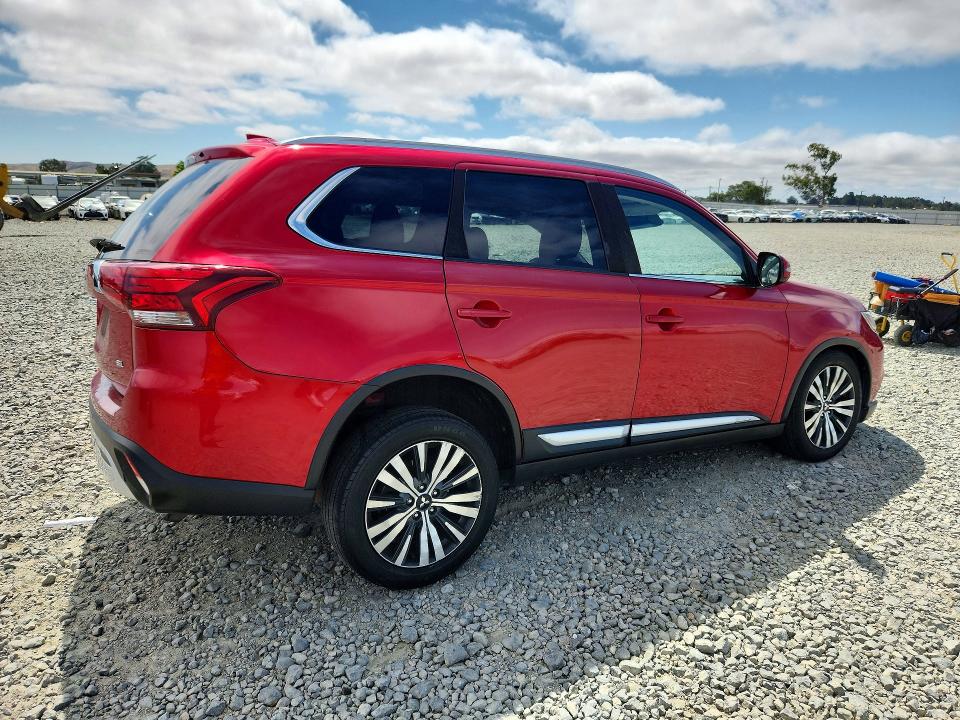 Photo 3 from auction – 2020 MITSUBISHI OUTLANDER with VIN JA4AZ3A36LZ018520
