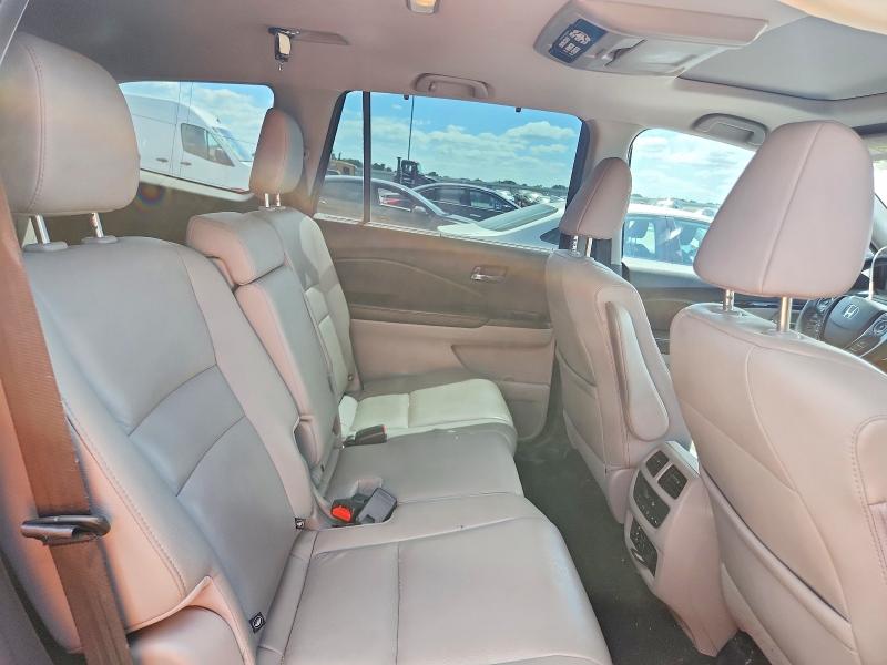 Photo 11 from auction – 2017 HONDA PILOT with VIN 5FNYF6H98HB009291