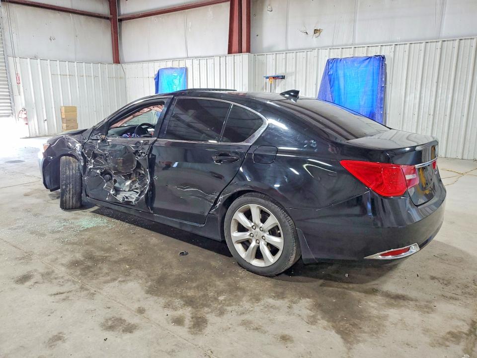Photo 2 from auction – 2014 ACURA RLX with VIN JH4KC1F37EC003232