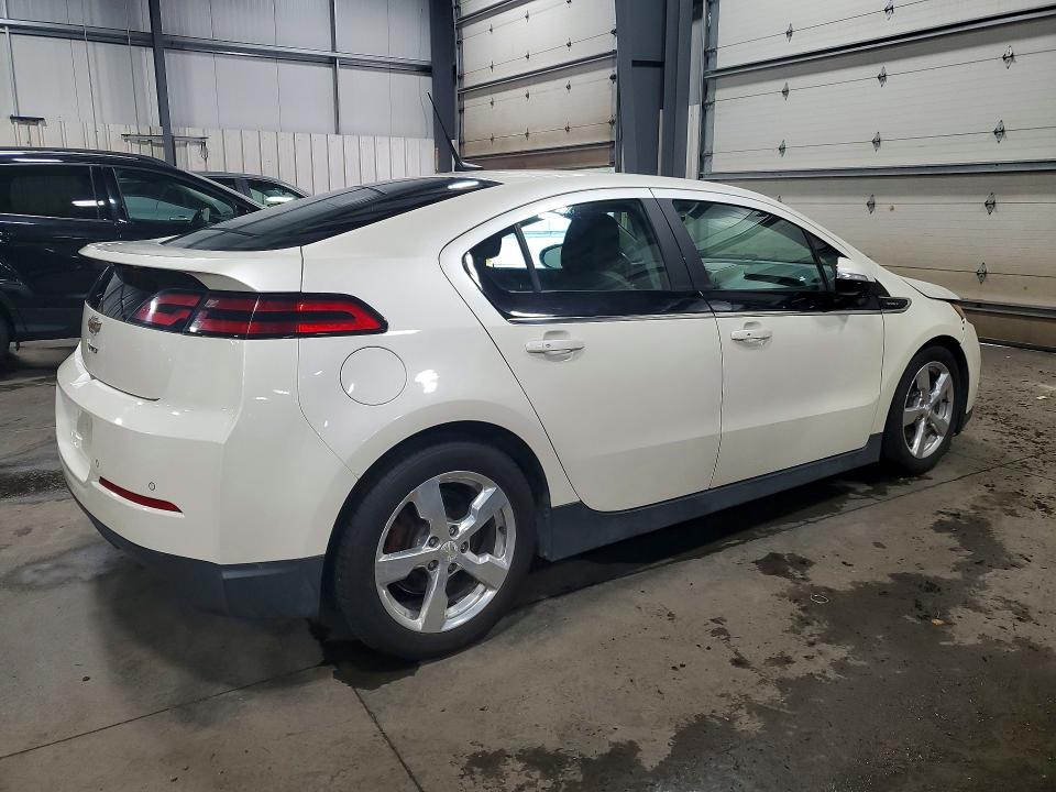 Photo 3 from auction – 2013 CHEVROLET VOLT with VIN 1G1RD6E44DU113175