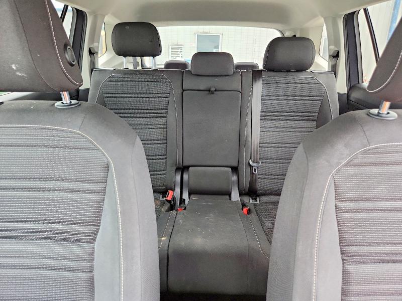 Photo 10 from auction – 2023 VOLKSWAGEN TIGUAN with VIN 3VVRB7AX9PM035084