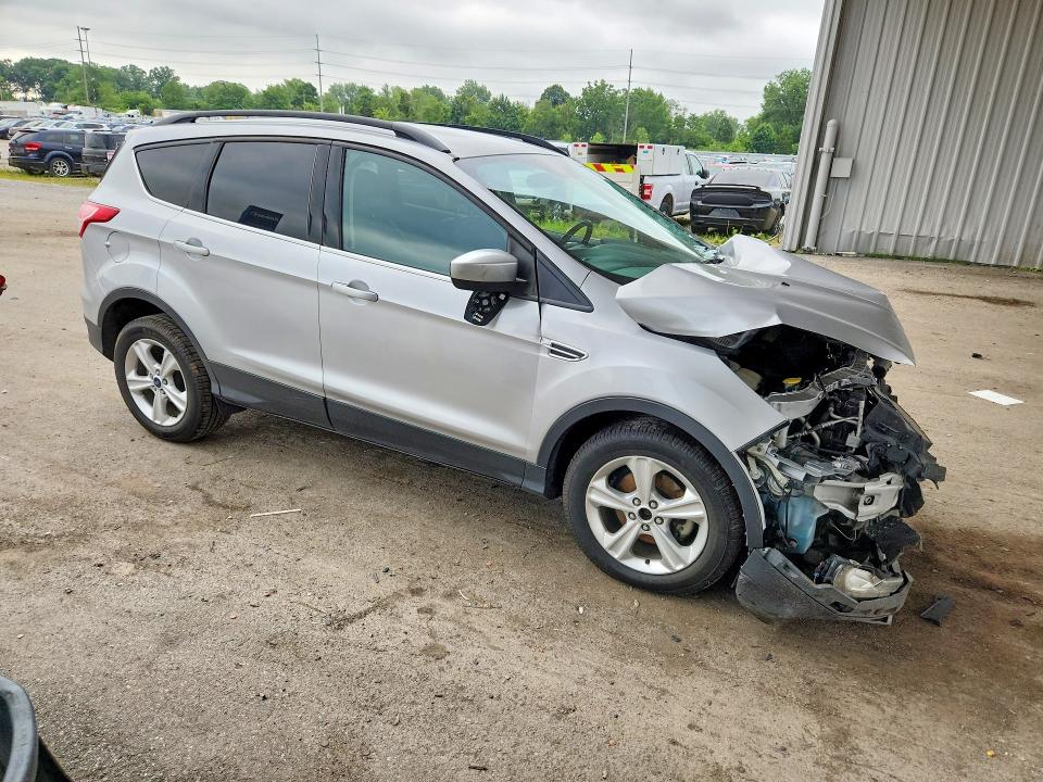 Photo 4 from auction – 2016 FORD ESCAPE with VIN 1FMCU0GX8GUA51653