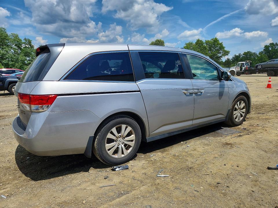 Photo 3 from auction – 2016 HONDA ODYSSEY with VIN 5FNRL5H63GB105339