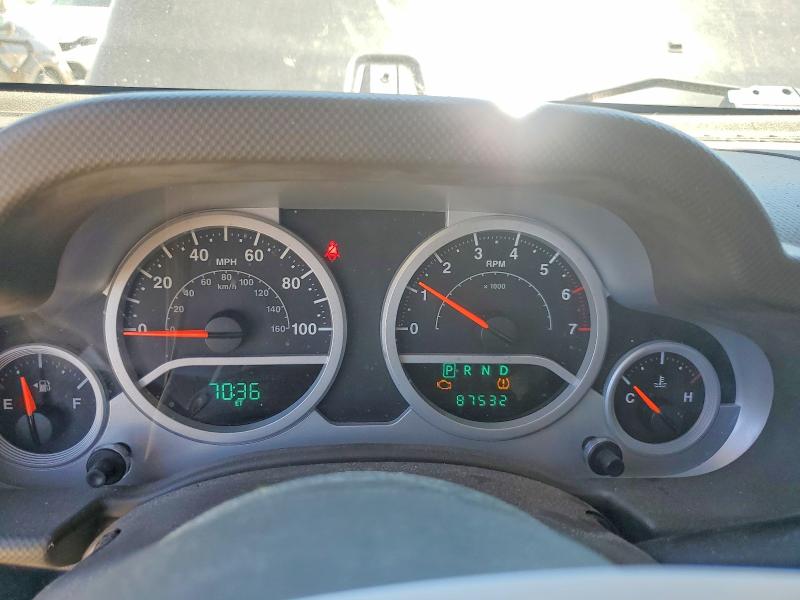 Photo 9 from auction – 2010 JEEP WRANGLER with VIN 1J4AA5D11AL215818