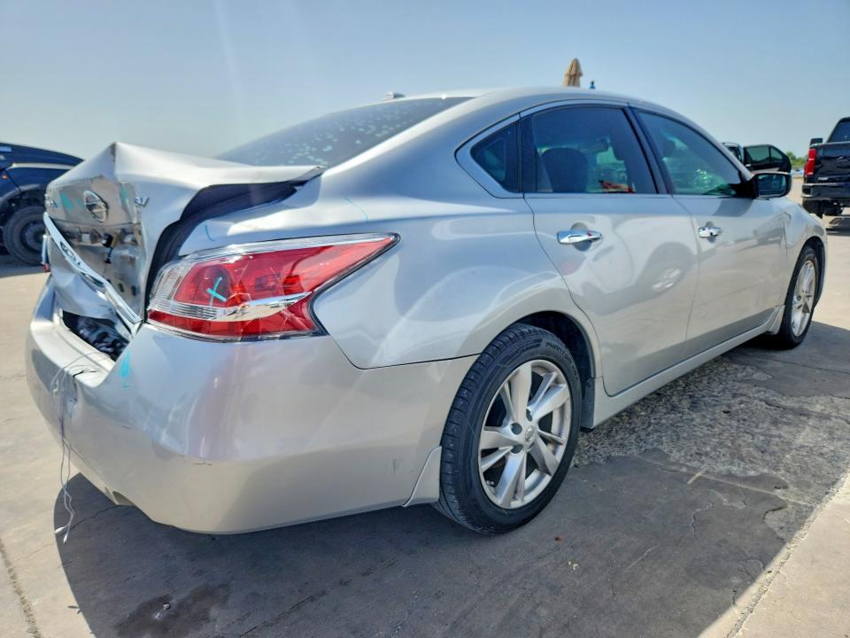 Foto 3 de la subasta – 2015 NISSAN ALTIMA con VIN 1N4AL3AP5FC185085