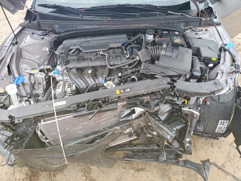 Photo 11 from auction – 2025 HYUNDAI ELANTRA with VIN KMHLM4DG2SU074902