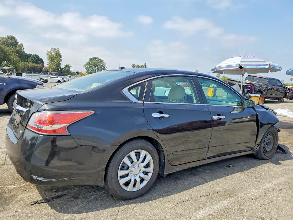 Photo 3 from auction – 2014 NISSAN ALTIMA with VIN 1N4AL3AP2EC315029