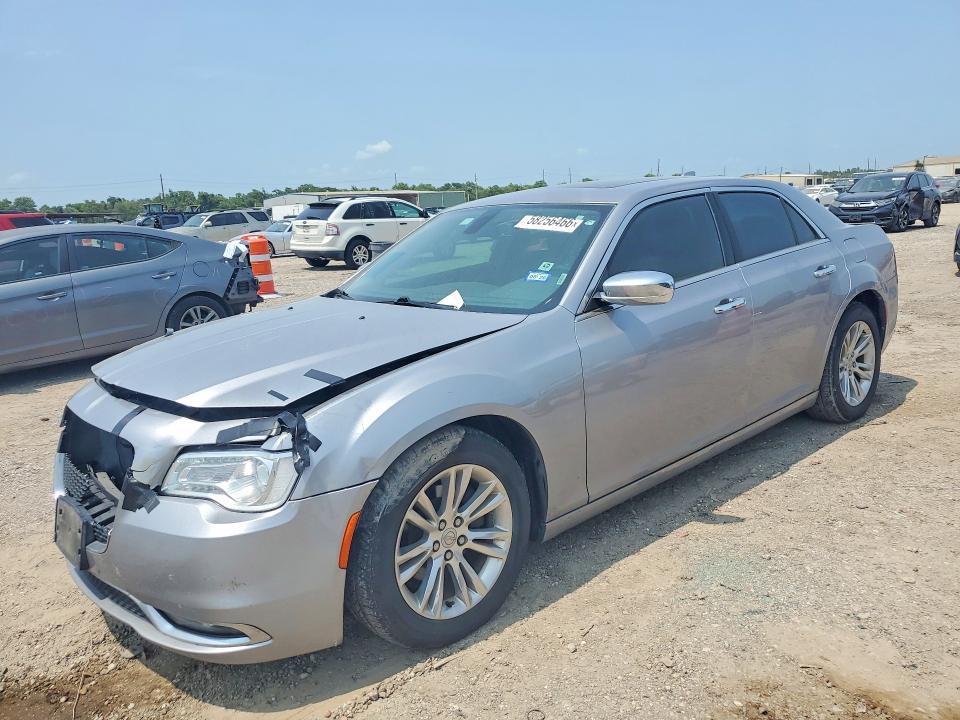 CHRYSLER 300 2017 with VIN 2C3CCAEGXHH570504 - Photo from auction