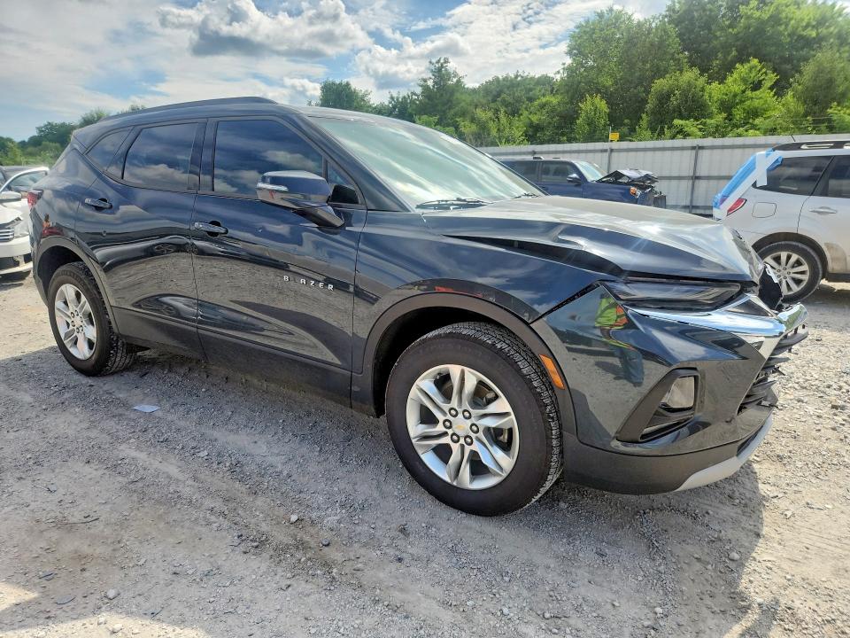 Photo 4 from auction – 2019 CHEVROLET BLAZER with VIN 3GNKBBRAXKS697061