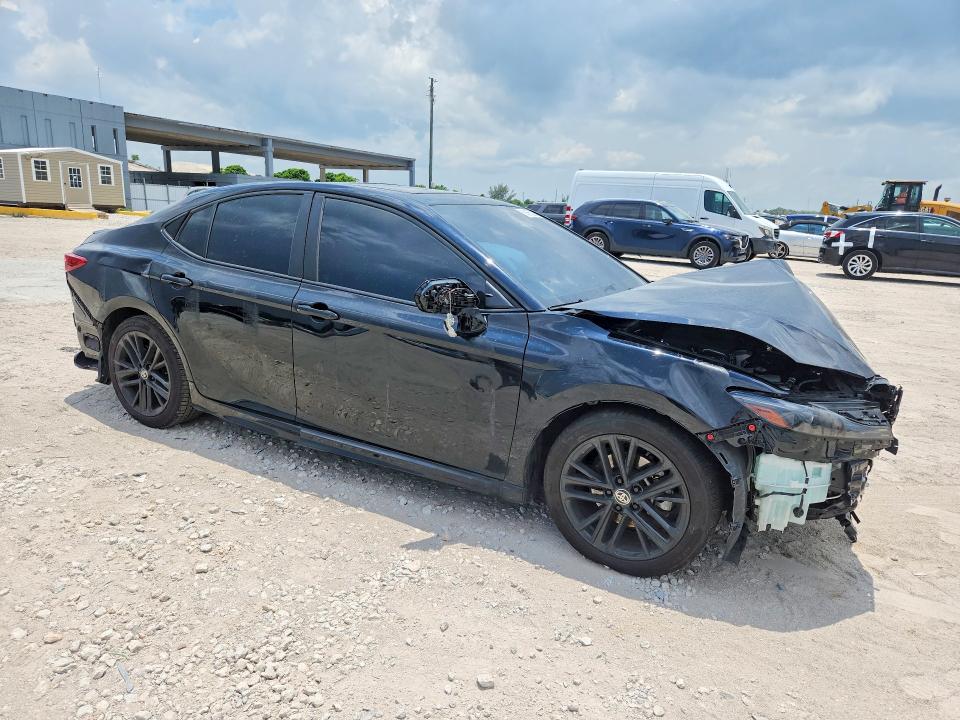 Photo 4 from auction – 2025 TOYOTA CAMRY with VIN 4T1DAACK5SU504276
