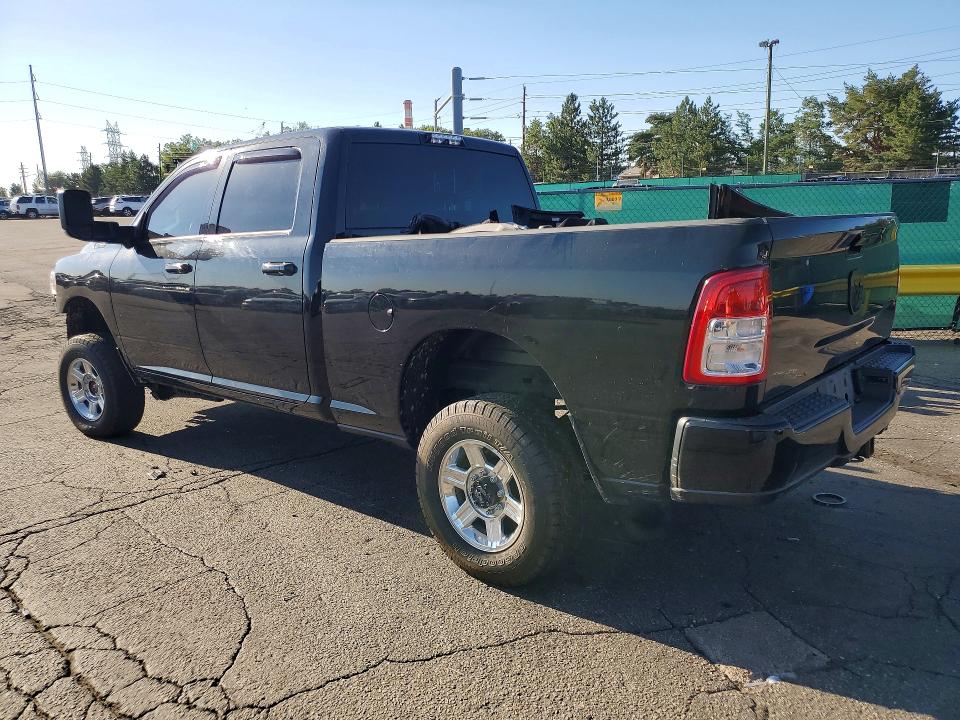 Photo 2 from auction – 2021 RAM 2500 with VIN 3C6UR5DLXMG680720